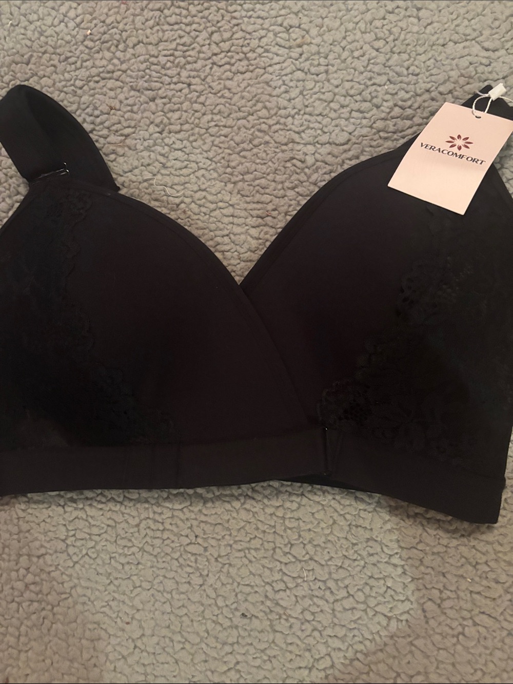 NWT Vera comfort Everyday Seamless Wireless Bra in Black
